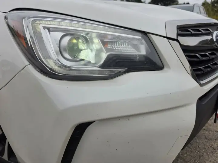 Subaru Forester 2017 photo 2
