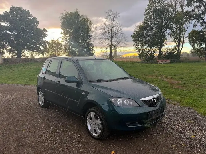 Mazda 2