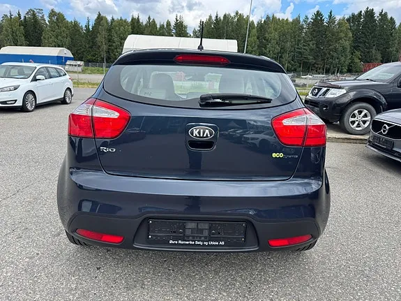Kia Rio 2013 photo 4
