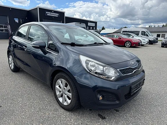 Kia Rio 2013 photo 5