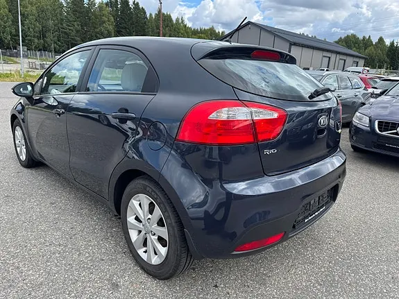 Kia Rio 2013 photo 3