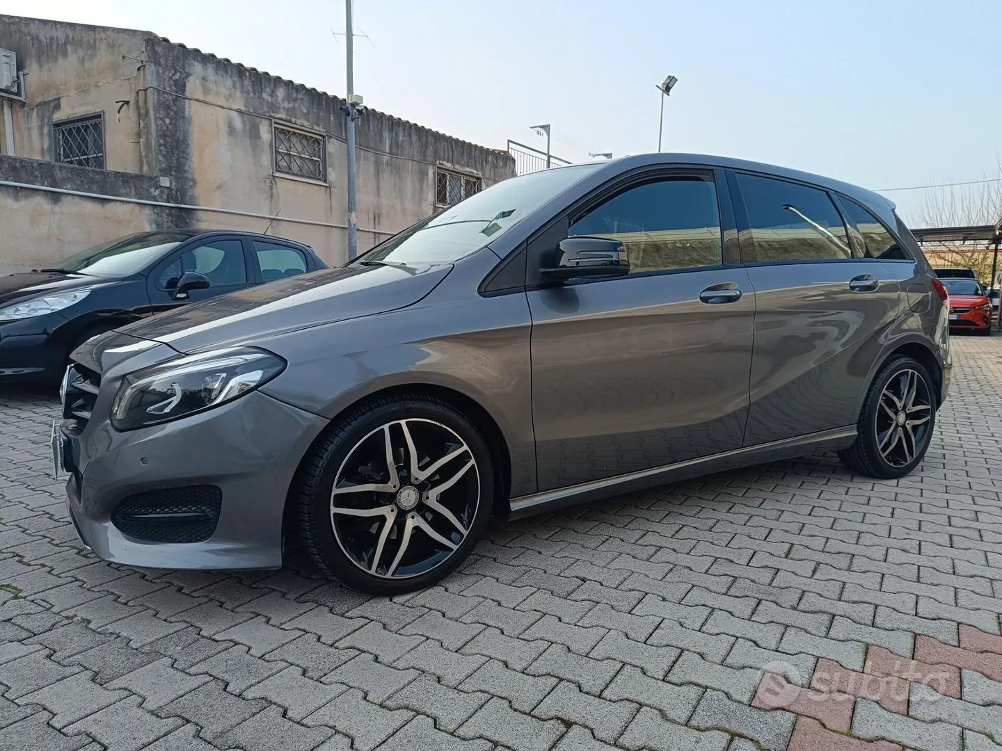 Mercedes-Benz B-Class 2016 photo 3
