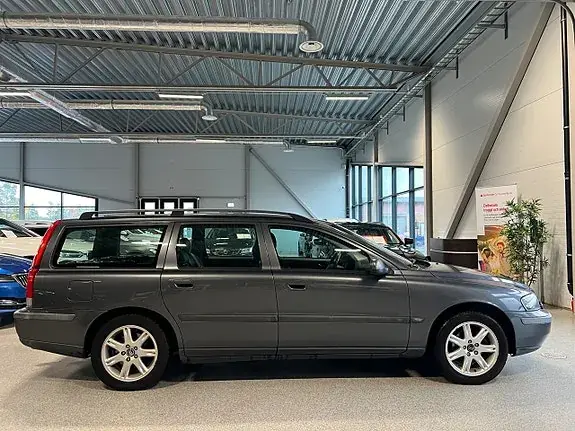 Volvo V70 2003 photo 2