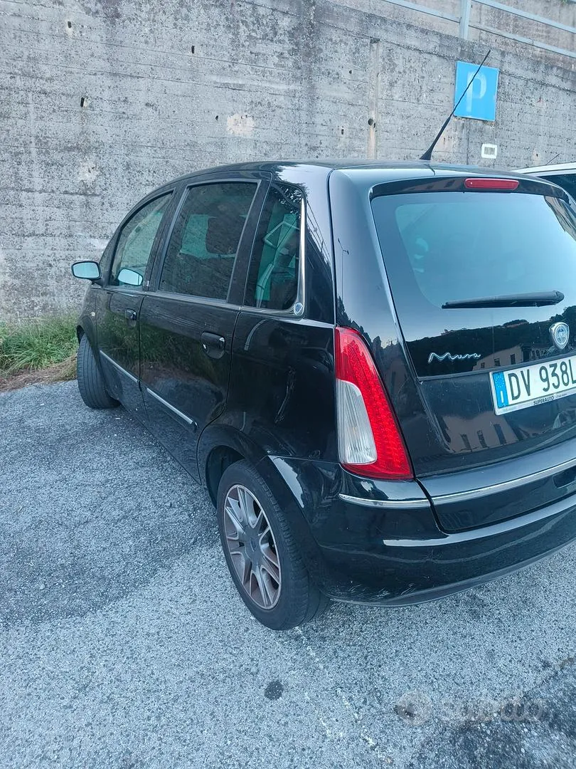 Lancia Musa 2009 photo 2