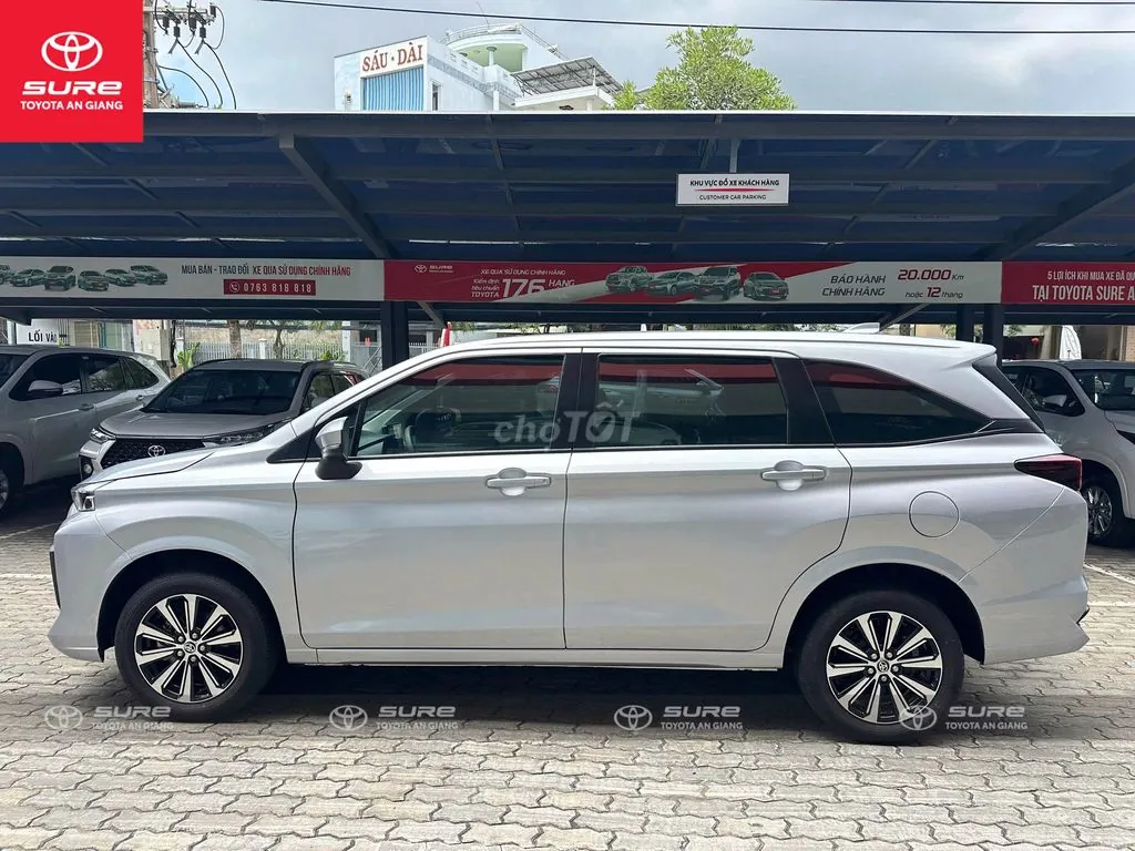 Toyota Avanza 2024 photo 4