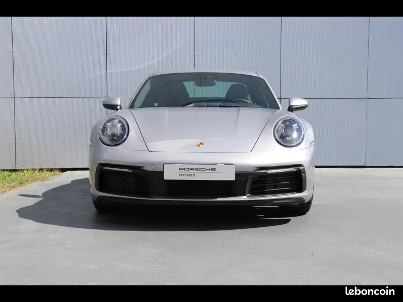 Porsche 911 2020 photo 4