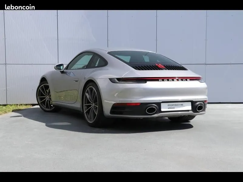 Porsche 911 2020 photo 3