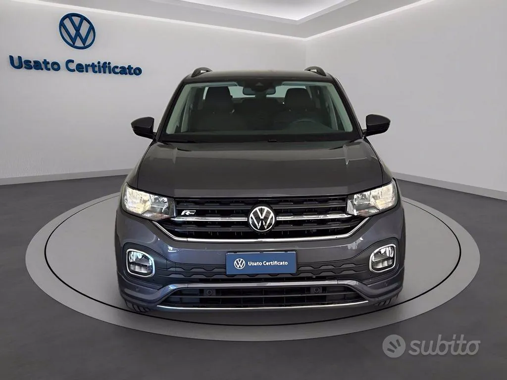 Volkswagen T-Cross 2023 photo 2