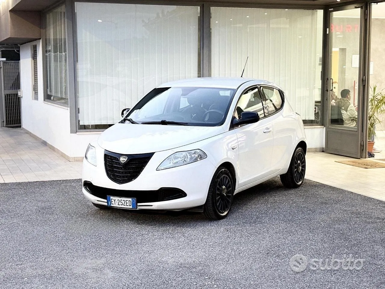 Lancia Ypsilon 2014 photo 3