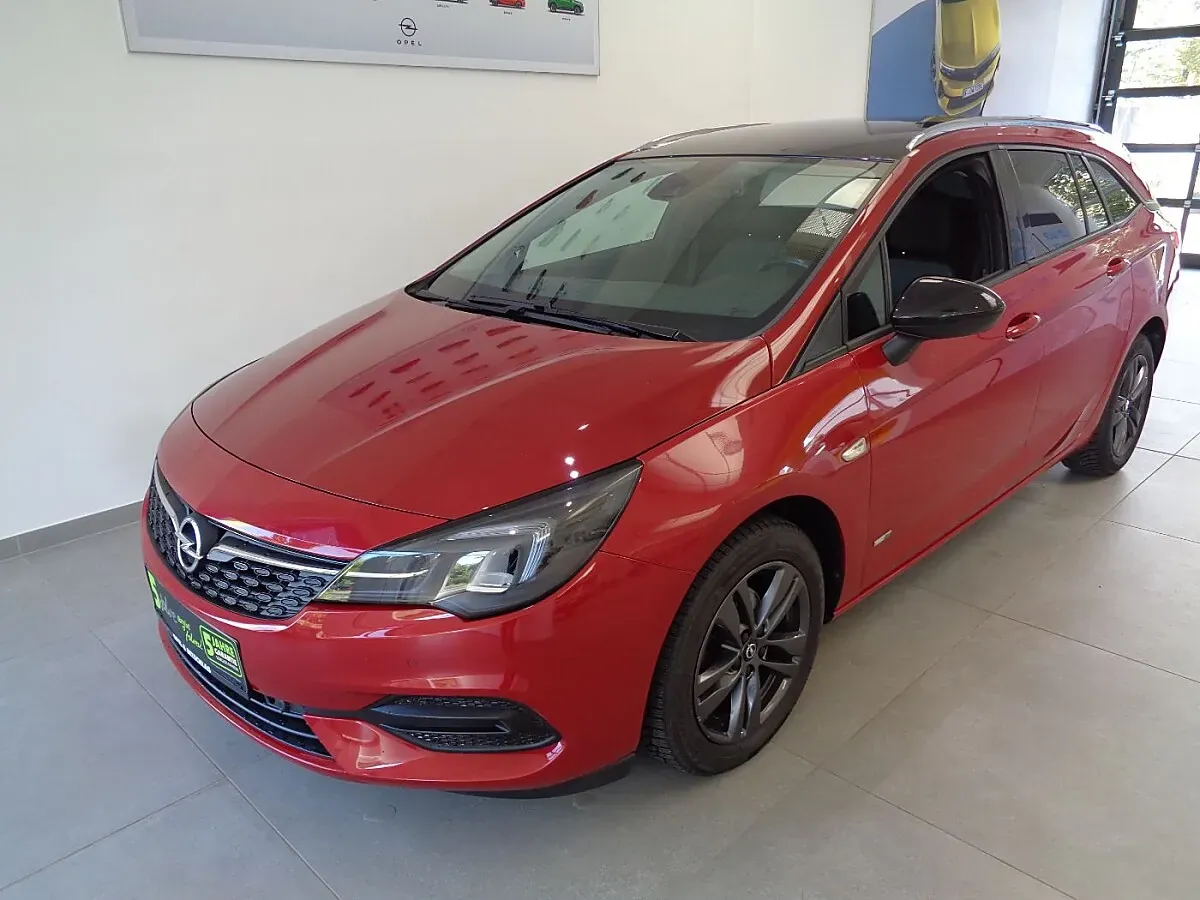 Opel Astra 2022 photo 2