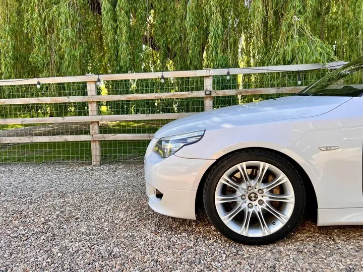 BMW 5 Series 2007 photo 4