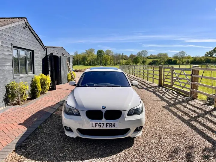BMW 5 Series 2007 photo 2