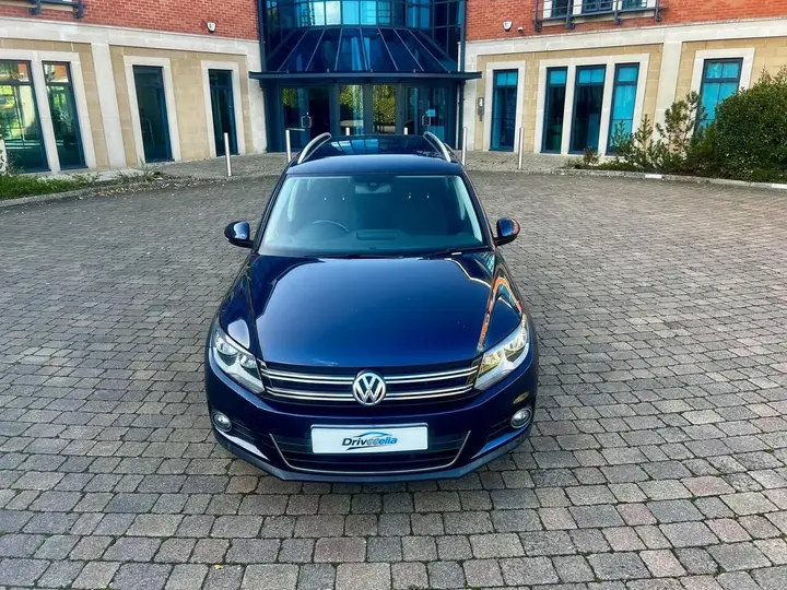 Volkswagen Tiguan 2012 photo 4