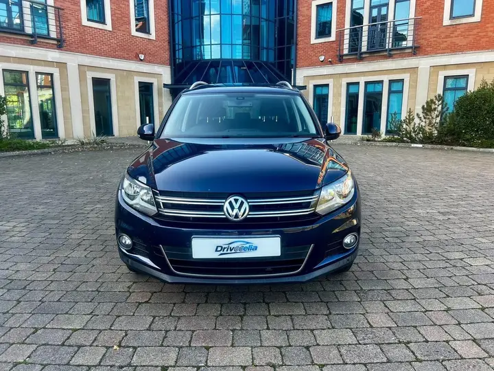 Volkswagen Tiguan 2012 photo 3