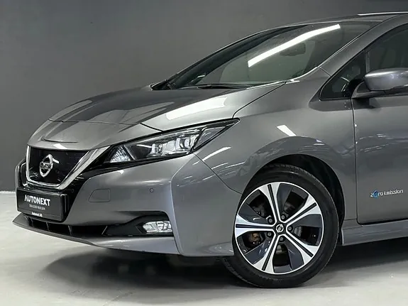Nissan Leaf 2019 photo 2