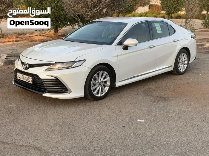 Toyota Camry 2022 photo 4
