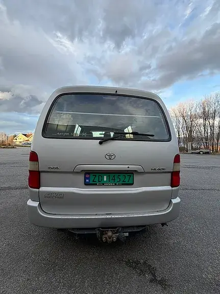Toyota Hiace 2008 photo 4
