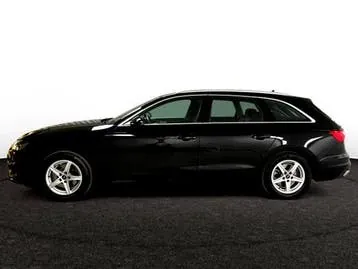 Audi A4 Avant 2022 photo 2