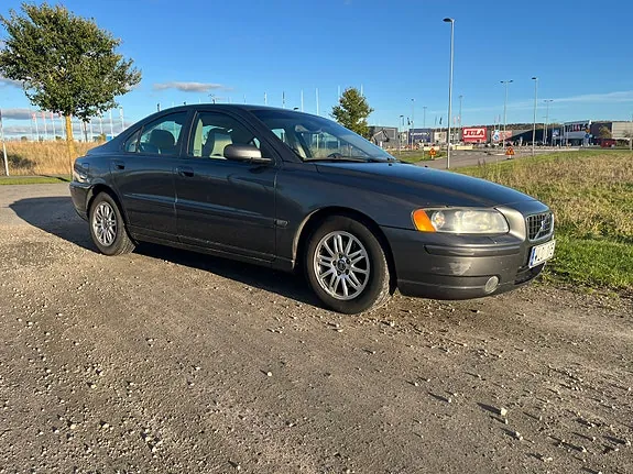 Volvo S60 2005 photo 2