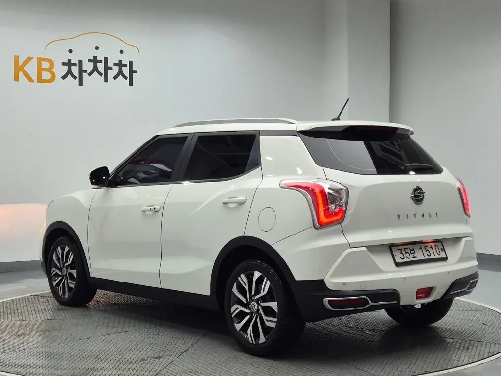 KG Mobility Tivoli 2019 photo 2