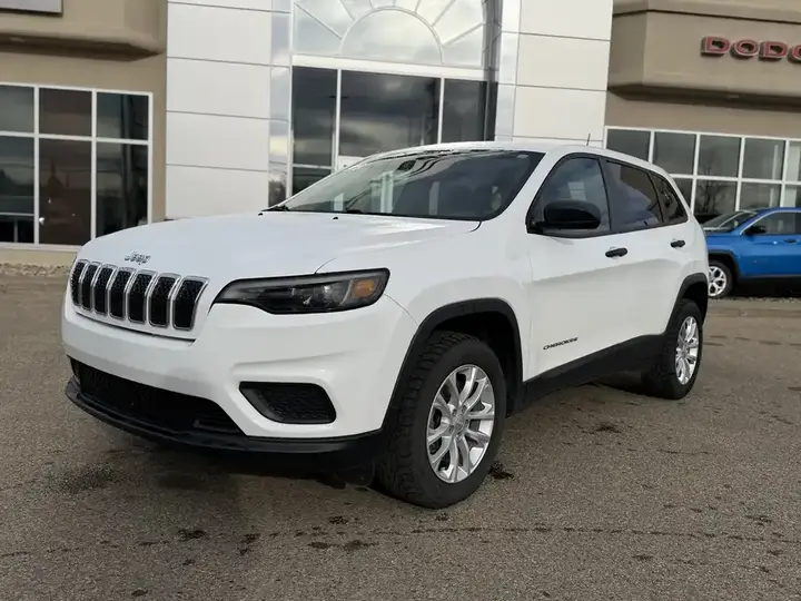 Jeep Cherokee 2021 photo 2
