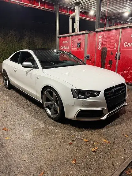 Audi S5 2012 photo 4