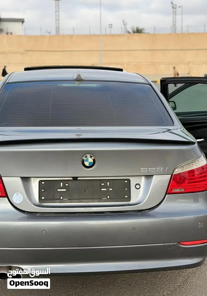 BMW 5 Series 2011 photo 5