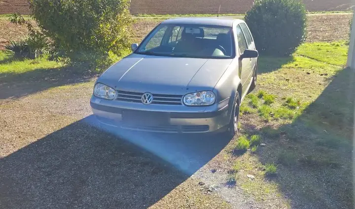 Volkswagen Golf 4