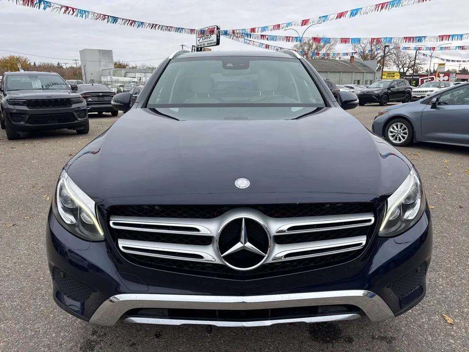 Mercedes-Benz Glc 2017 photo 2