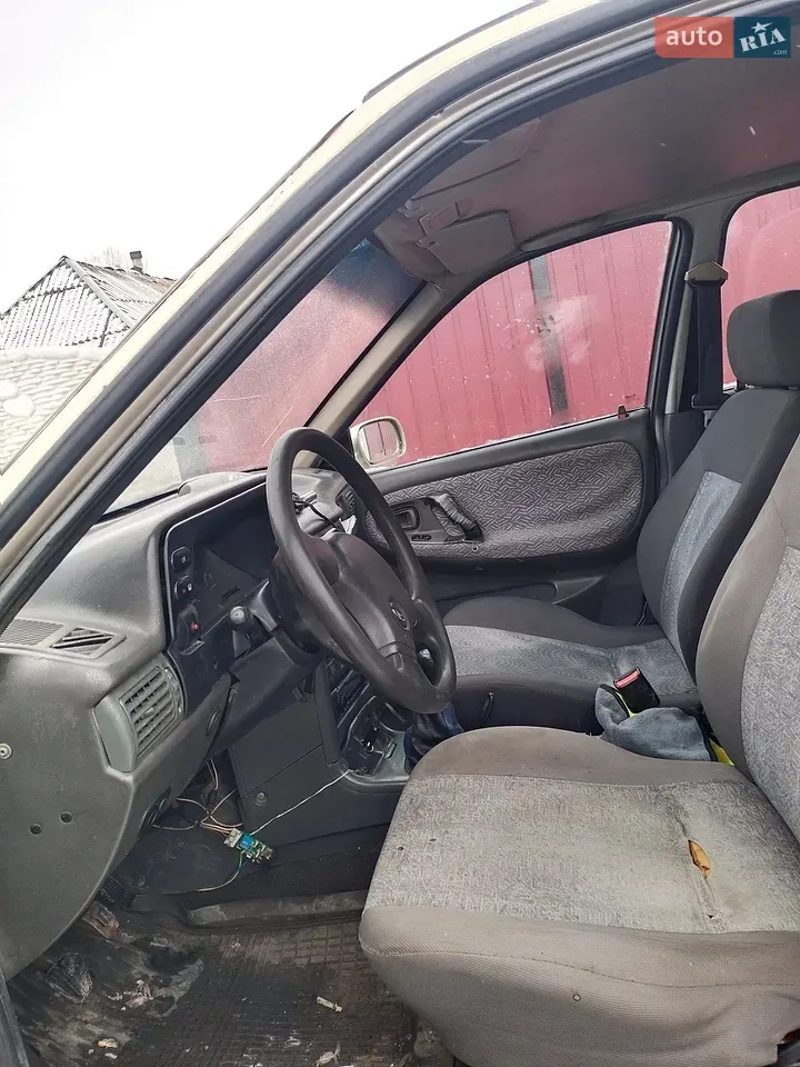 Daewoo Nexia 1995 photo 4