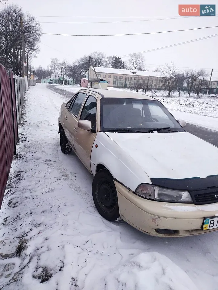 Daewoo Nexia 1995 photo 2