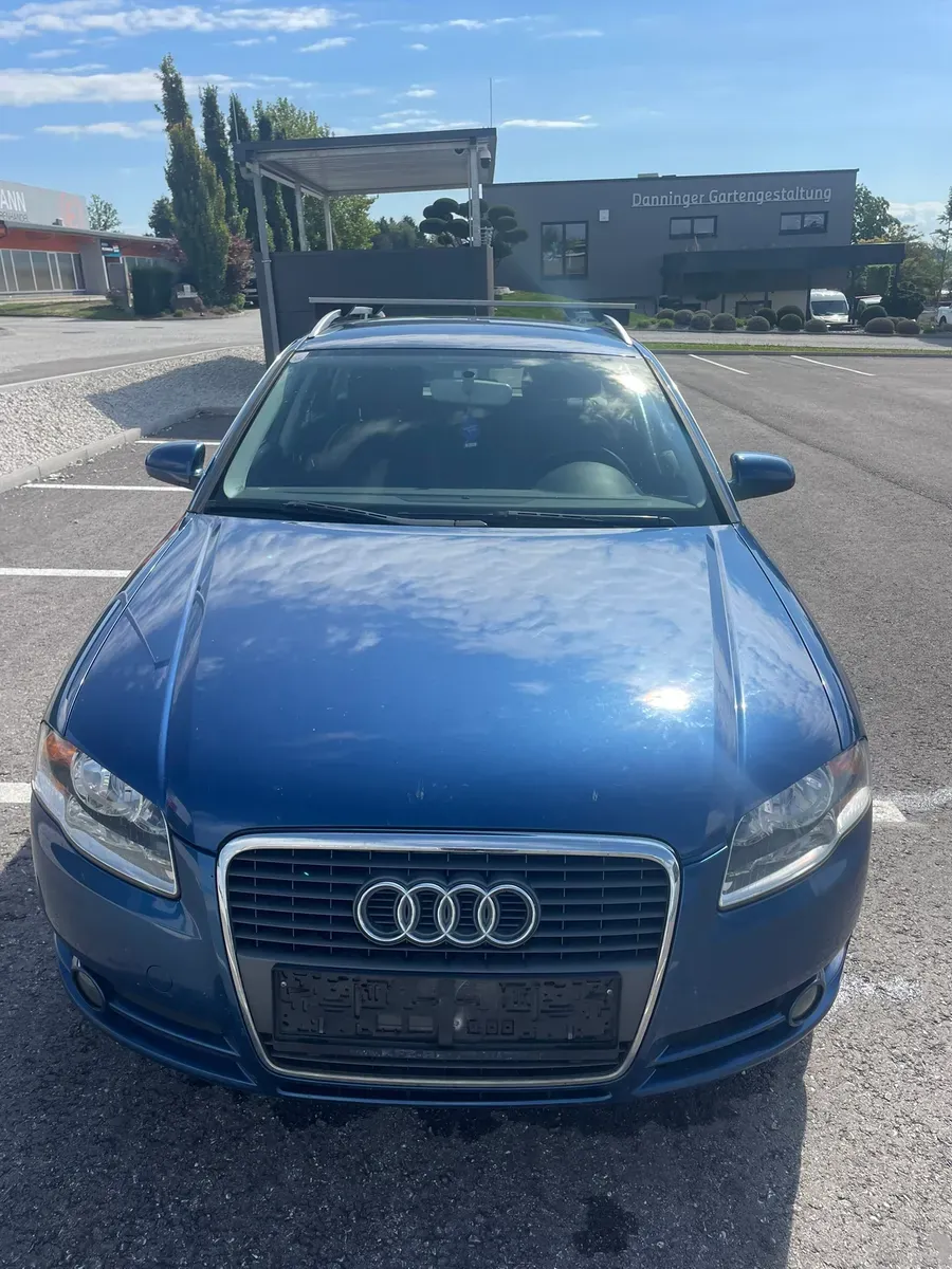Audi A4 2005 photo 2