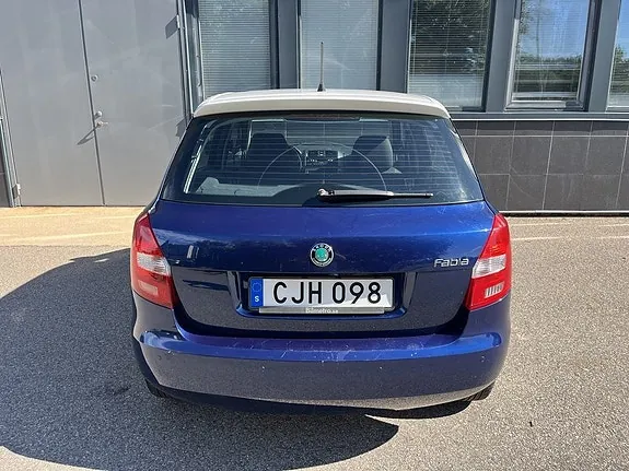 Skoda Fabia 2013 photo 5