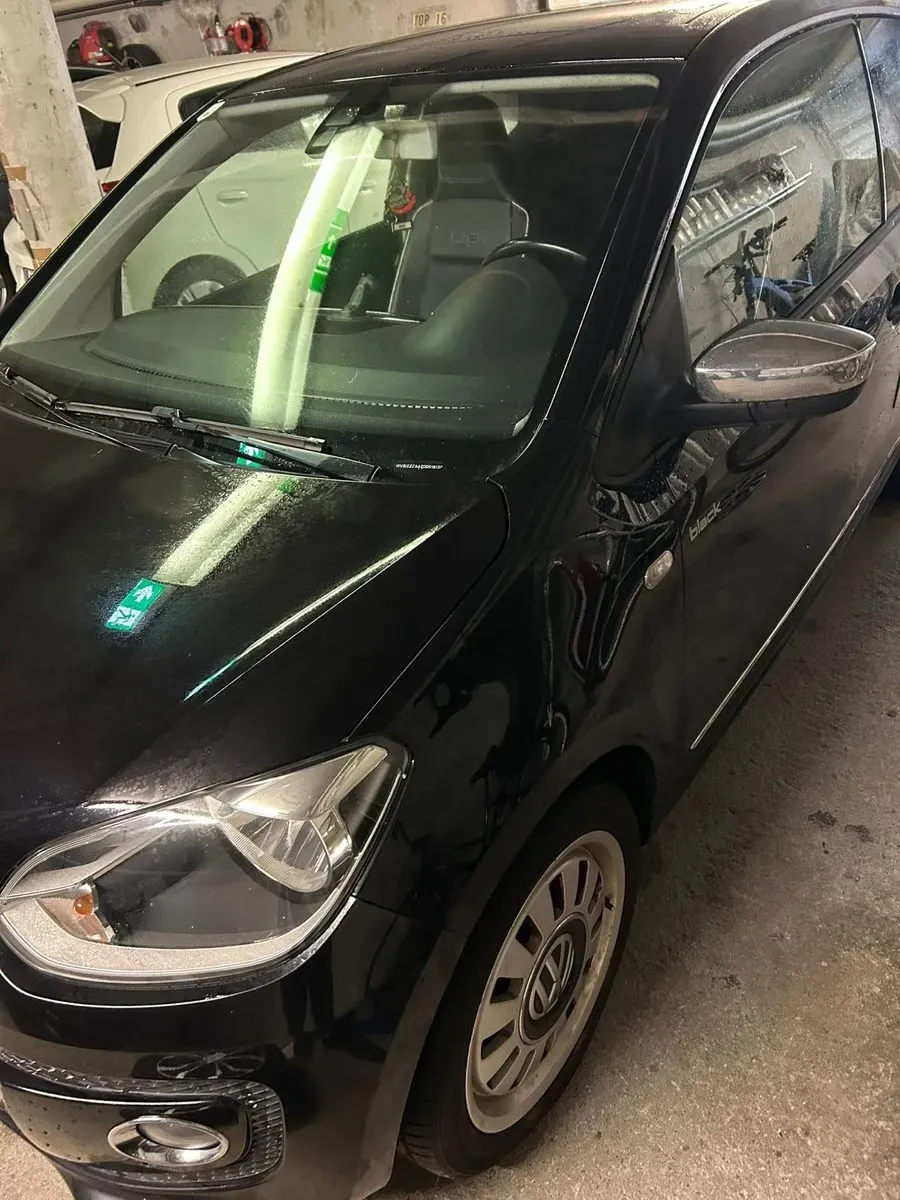 Volkswagen Up 2012 photo 2