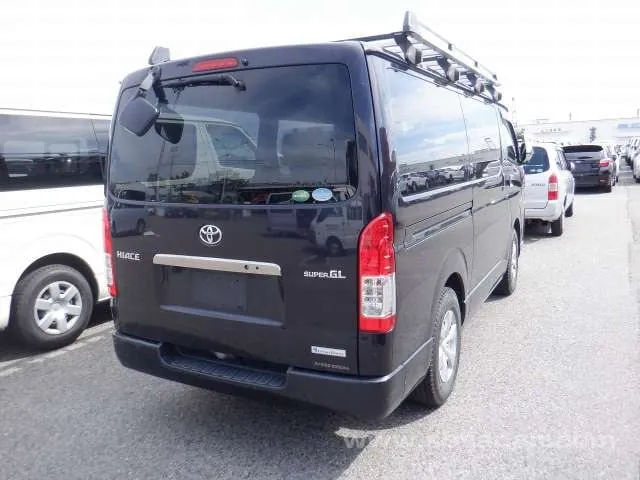 Toyota Hiace 2018 photo 4