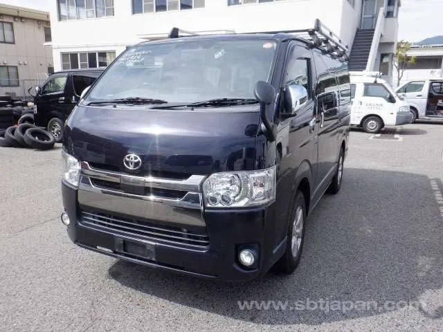 Toyota Hiace 2018 photo 2