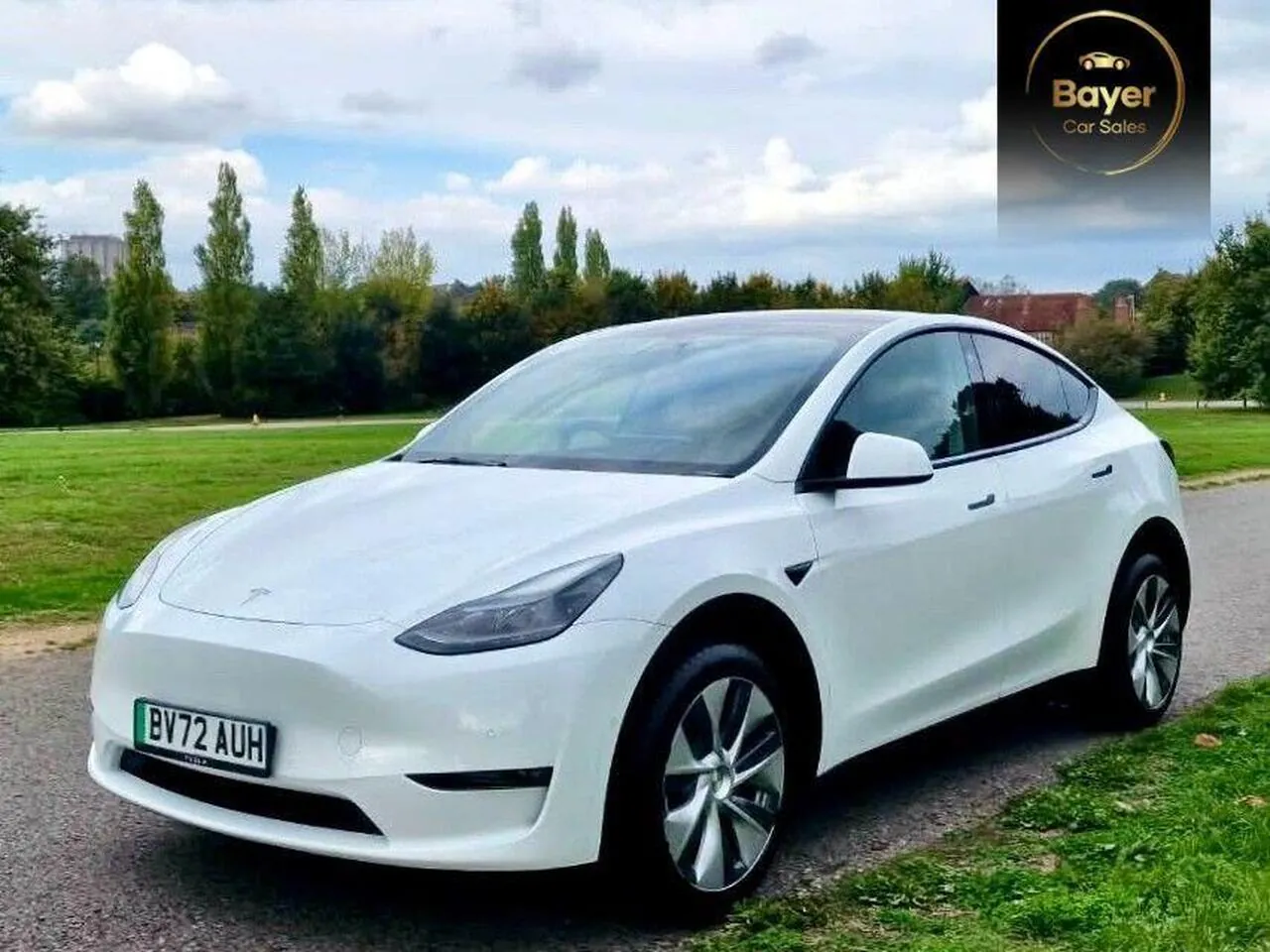 Tesla Model Y 2022 photo 2