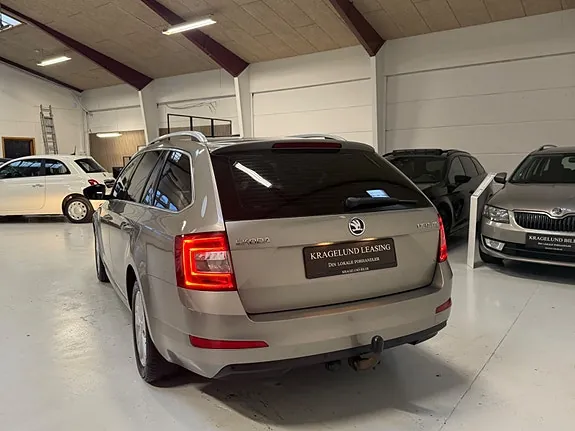 Skoda Octavia 2015 photo 3