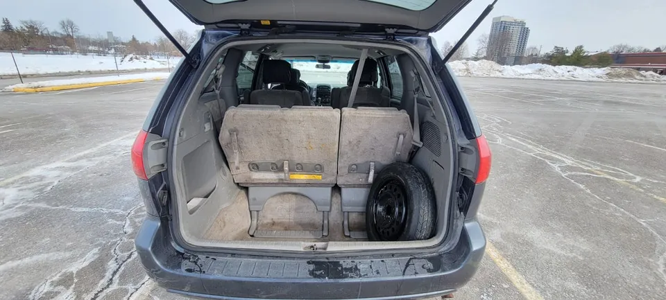 Toyota Sienna 2008 photo 4