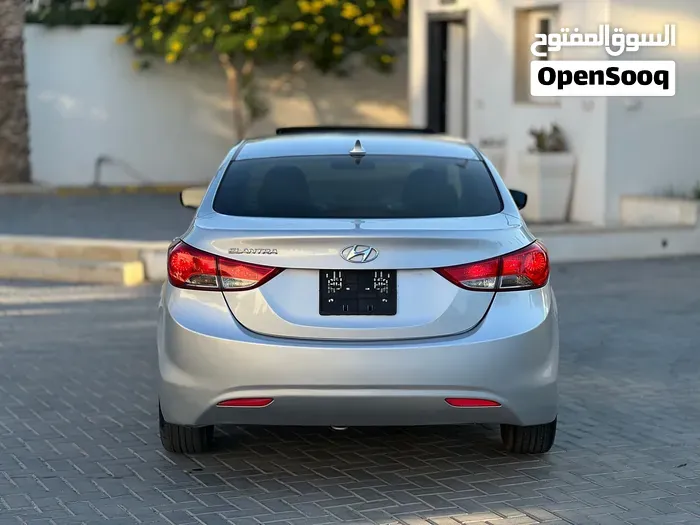Hyundai Elantra 2012 photo 4