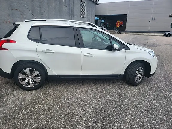 Peugeot 2008 2015 photo 4