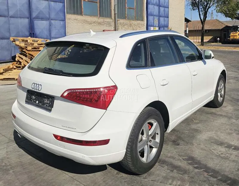 Audi Q5 2010 photo 5