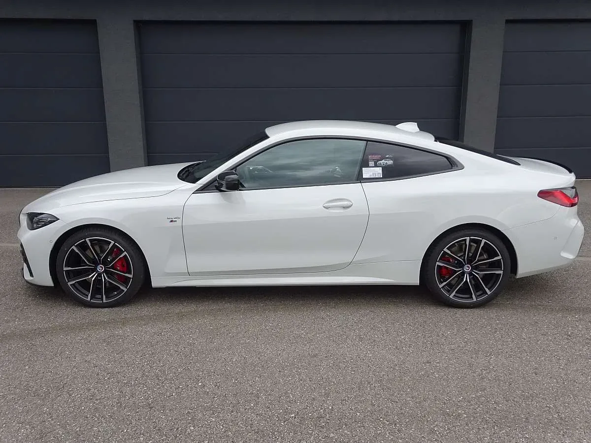 BMW 4 Series 2023 photo 3