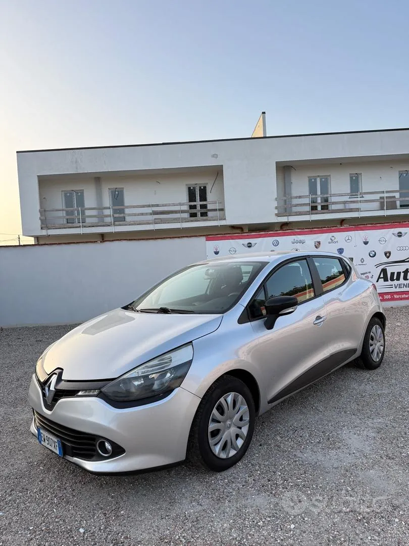 Renault Clio 2014 photo 4