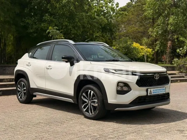 Toyota Urban Cruiser 2026 photo 2