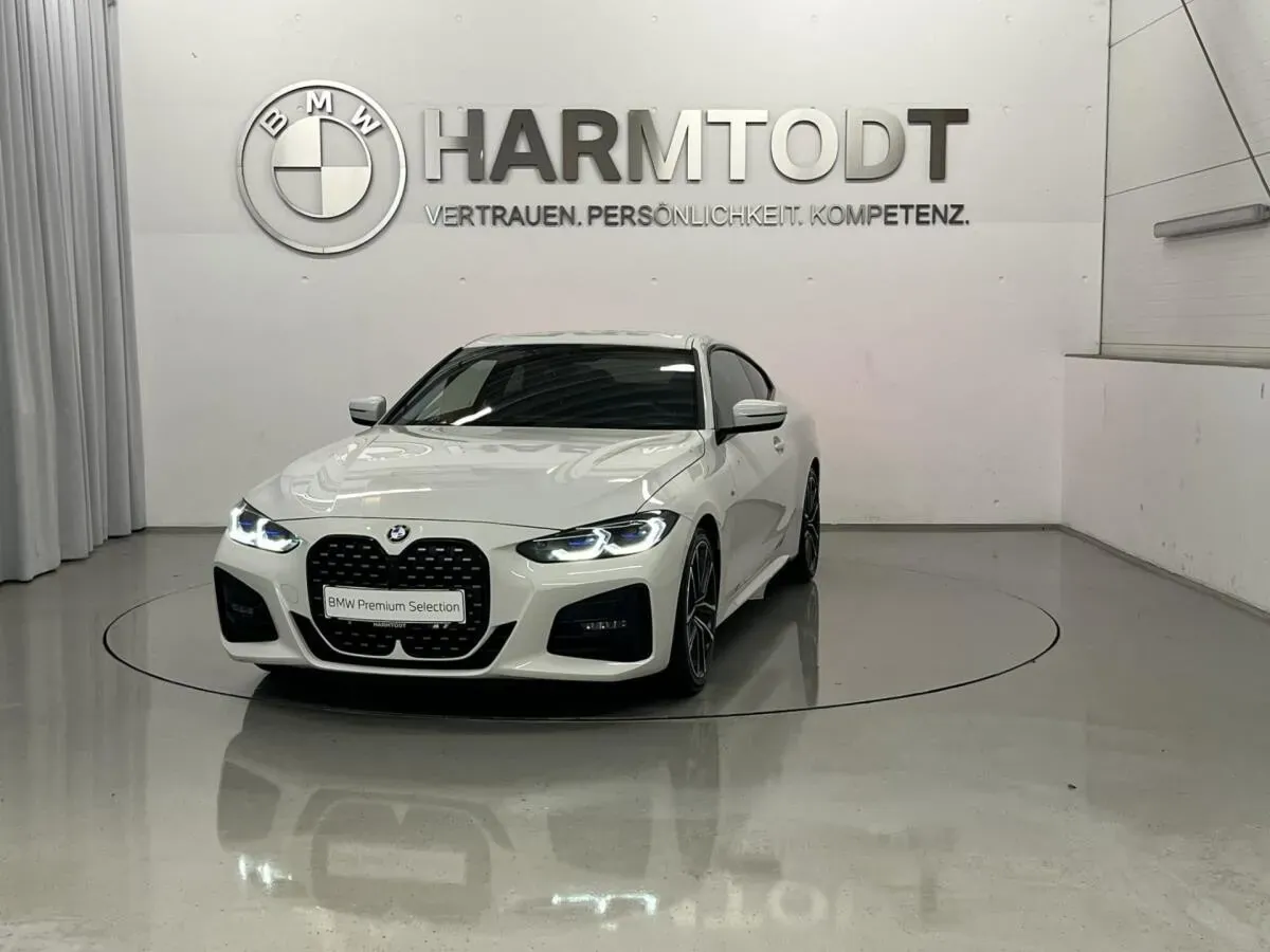BMW 4 Series 2023 photo 2