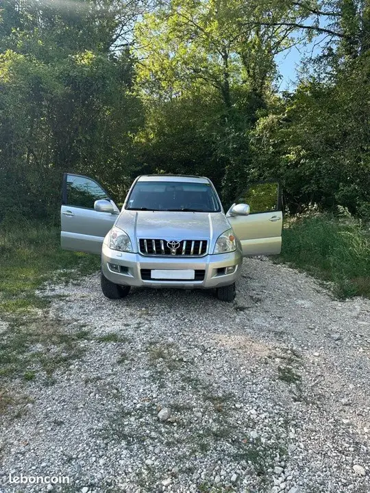 Toyota Land Cruiser 2007 photo 2