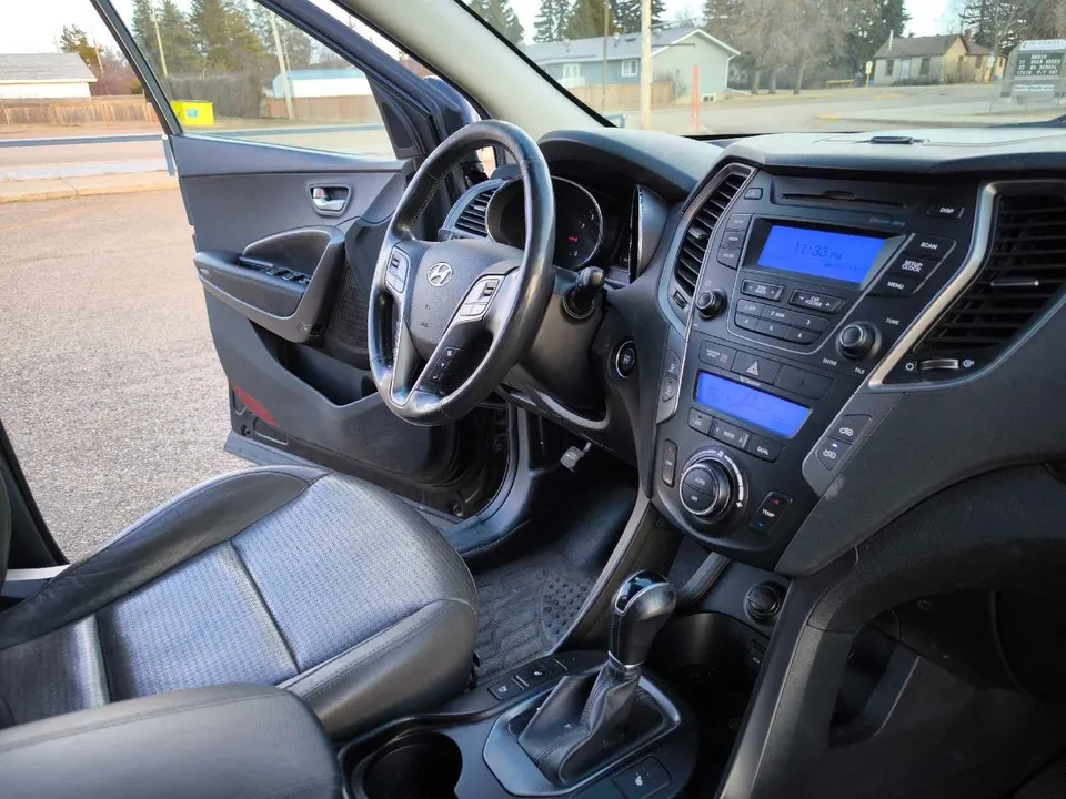 Hyundai Santa Fe 2014 photo 3