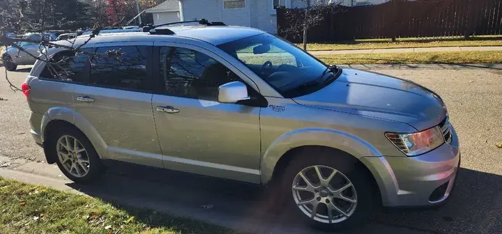Dodge Journey 2013 photo 2
