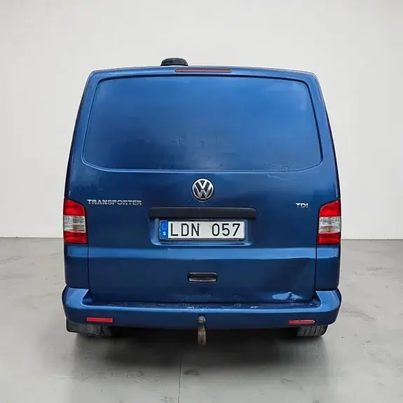 Volkswagen Transporter 2011 photo 2